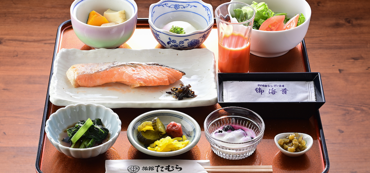 朝食